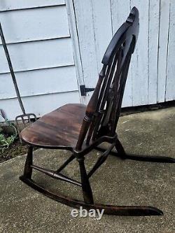 125yr old barn find Small 32x32x18 Windsor fanback rocking chair with M. Mark