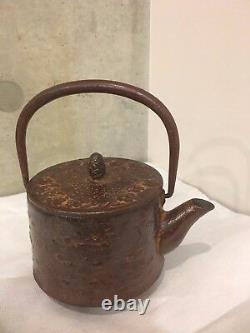 Antique-Signed-Vintage-Old-Japanese-Cast-Iron-Tetsubin-Teapot-Tea-Kettle