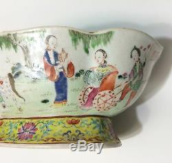 Jiaqing Famille Rose Oval Lobed Bowl Signed 1800 Chinese Qing Dynasty Old Repair