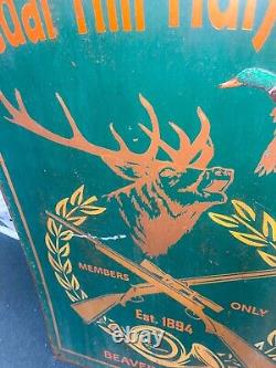 OLD 1940-50s LARGE METAL HUNTING SIGN CEDAR HILL HUNT CLUB BEAVER DAM WISCONSIN