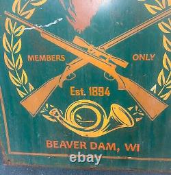 OLD 1940-50s LARGE METAL HUNTING SIGN CEDAR HILL HUNT CLUB BEAVER DAM WISCONSIN