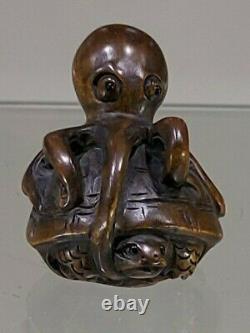 Old Japanese Boxwood Netsuke Octopus & Turtle Signed