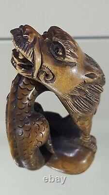 Old Japanese Netsuke Dragon. Signed Tamaishi